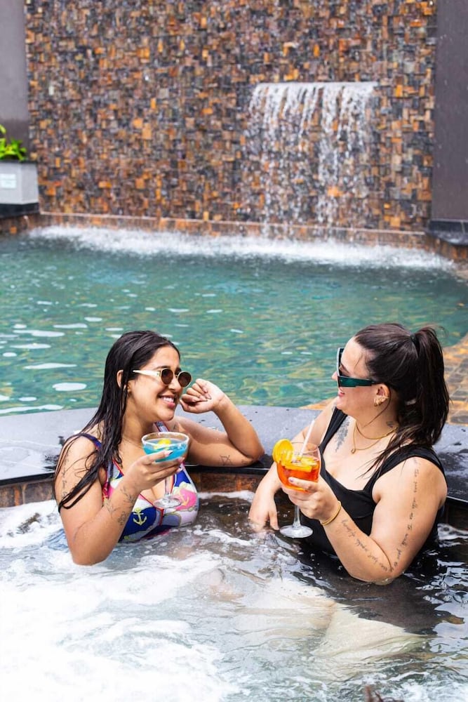 Minas Garden Hotel 44/46