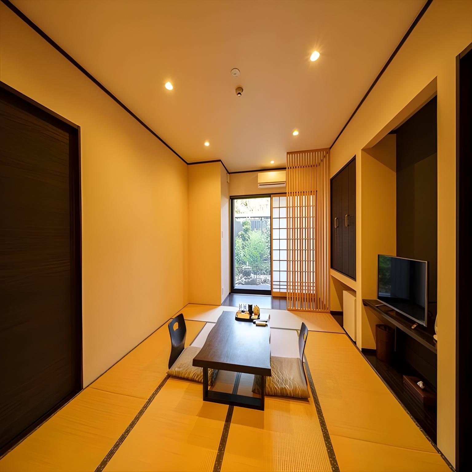Japanese Western, Outdoor Bath