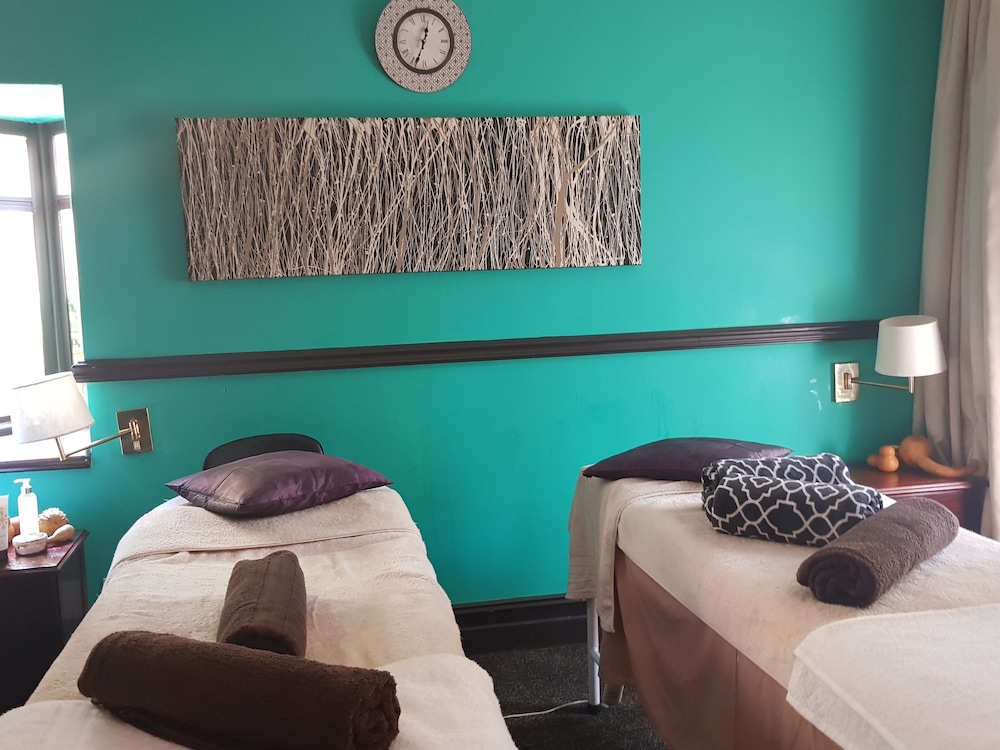 Court Classique Suite Hotel 17/50