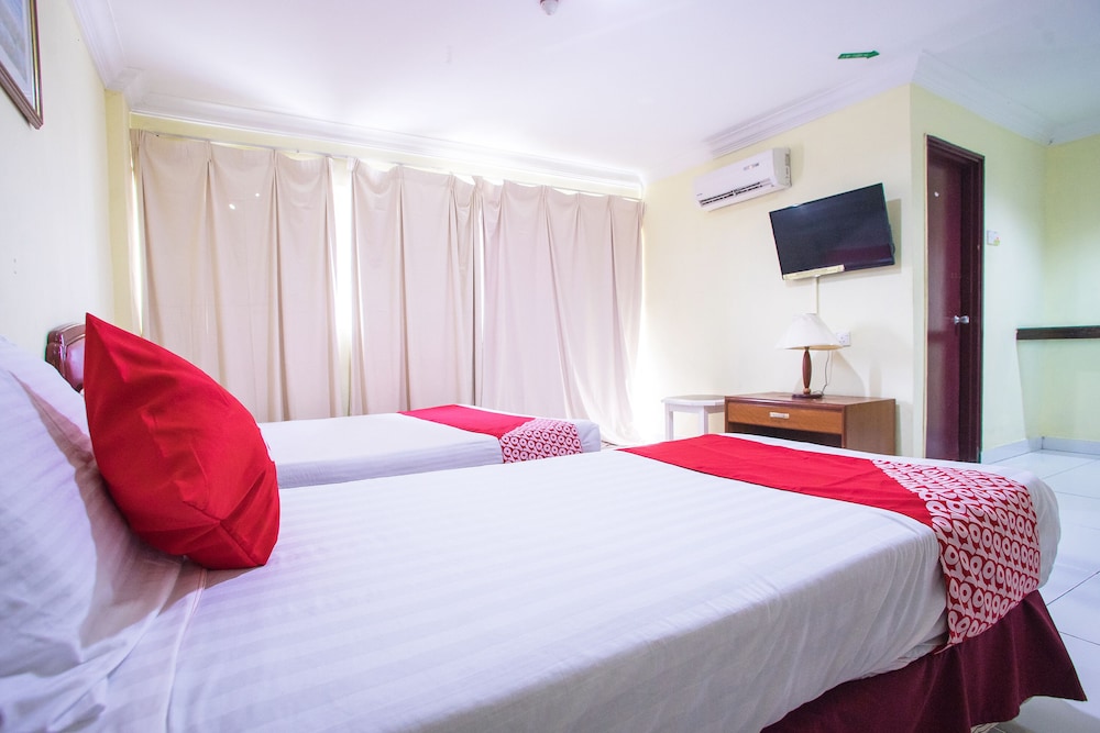 Carlton Star Hotel 16/27