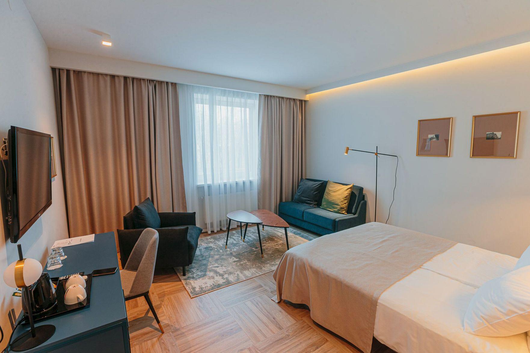 Narva Hotel 10/27