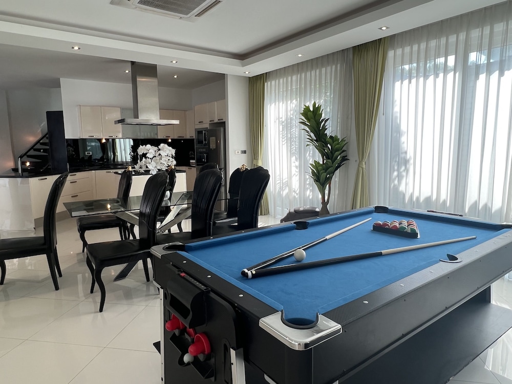 Villas In Pattaya 25/50