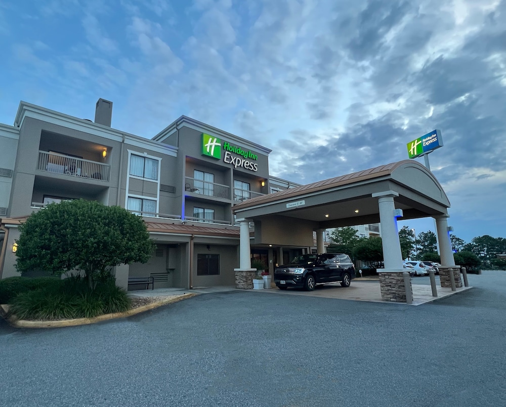Holiday Inn Express Tifton 1/56