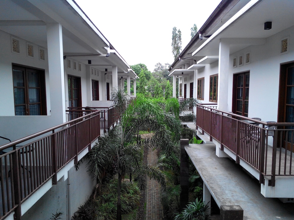 Rukun Resort Sentul 1/18