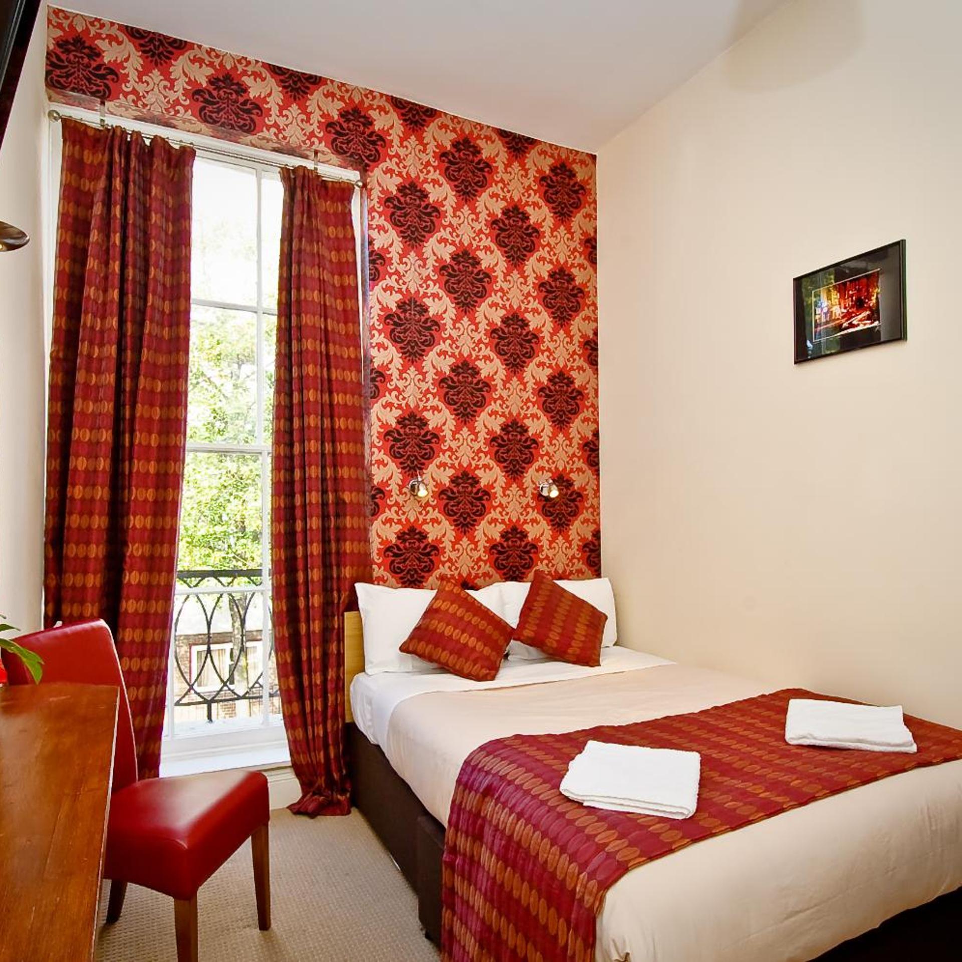 Leigh House Hotel 12/33