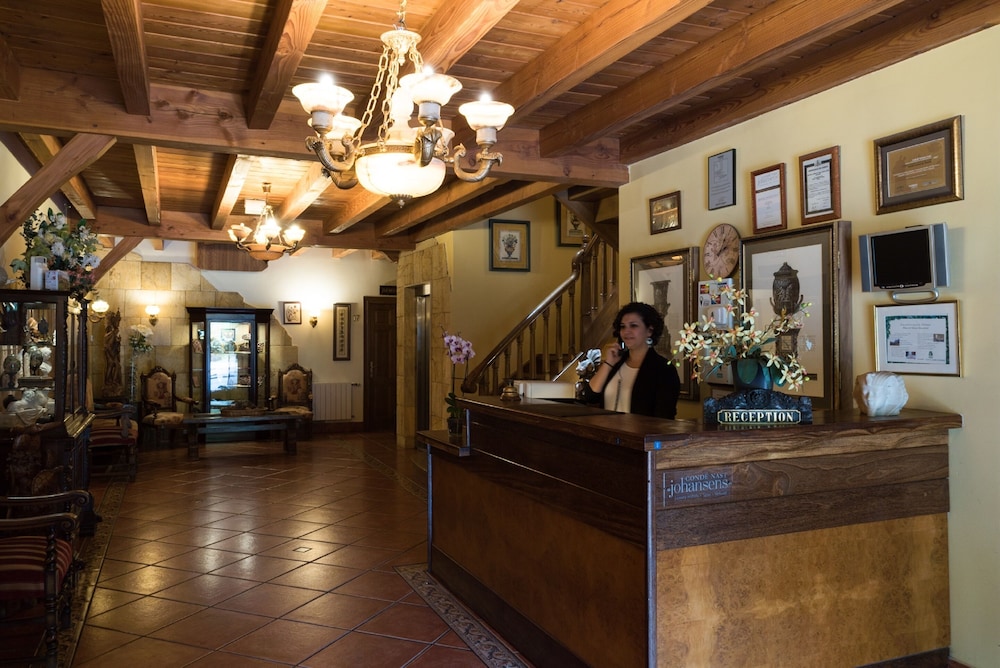 Hotel The Originals and Spa Etxegana 50/70