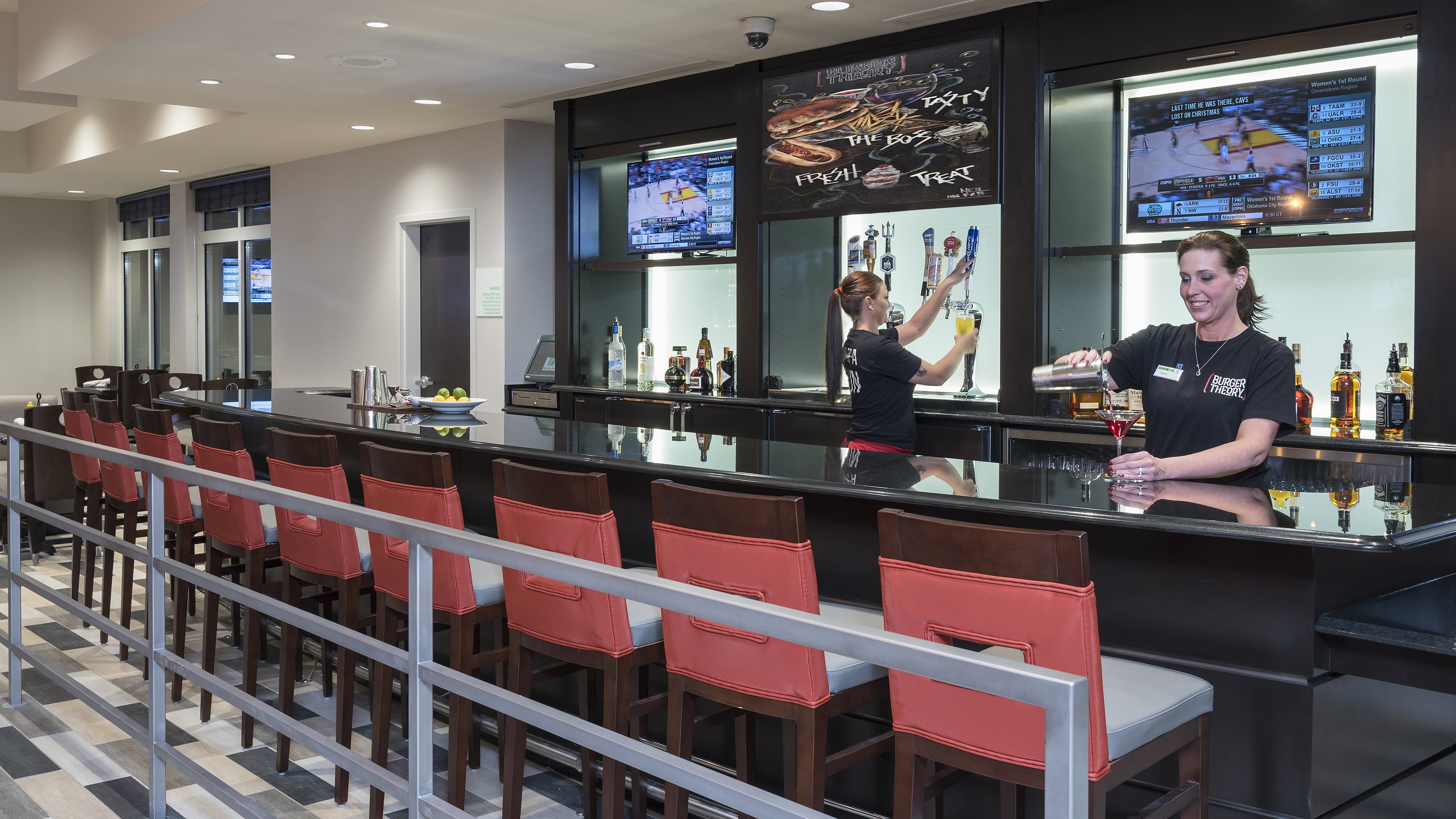Holiday Inn Indianapolis Airport 3/66