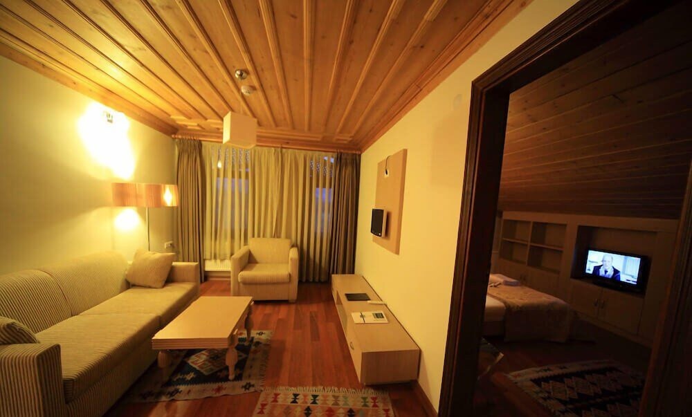Iksir Resort Town Hotel 32/68