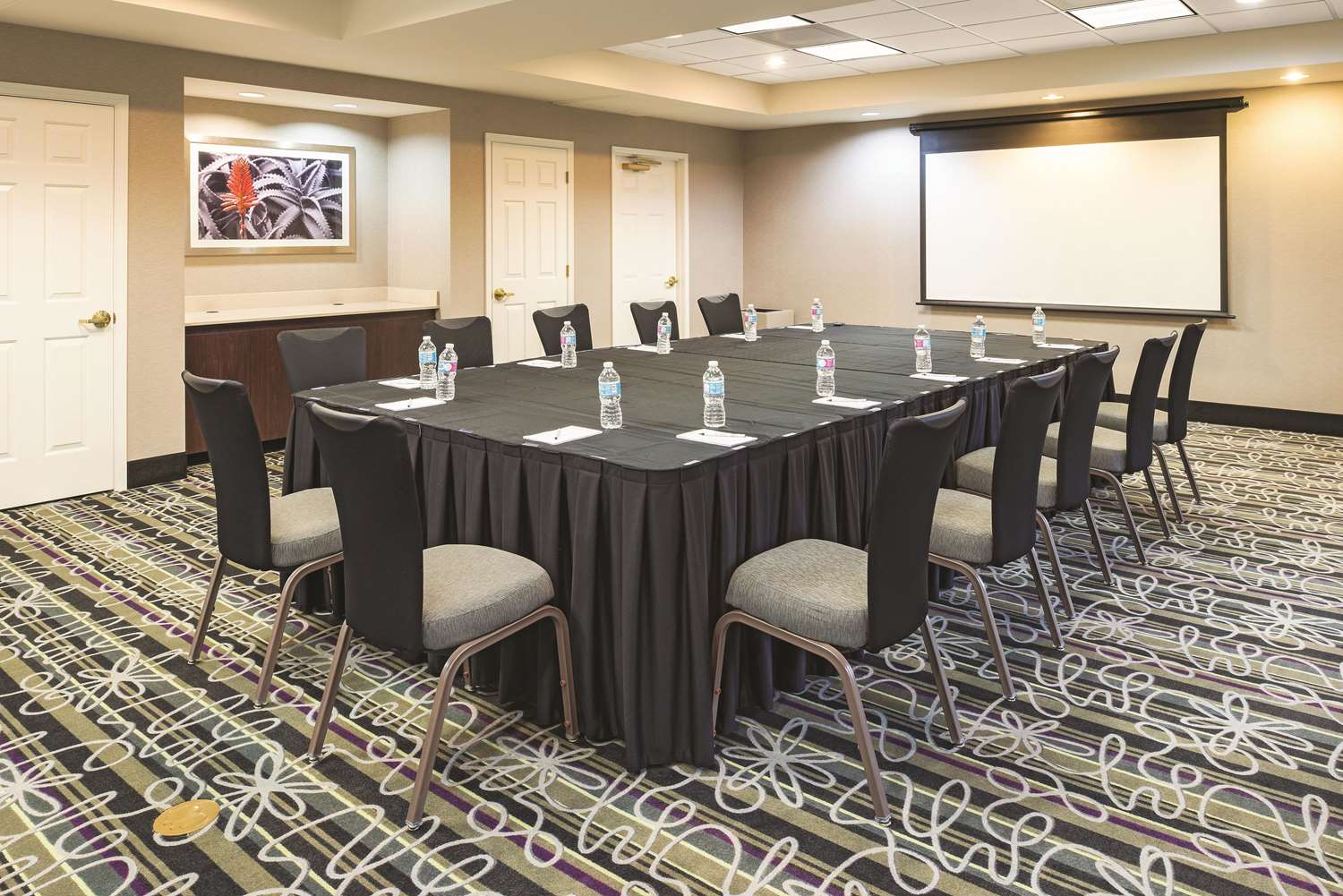 La Quinta Inn Suites St Louis Westport 41/49