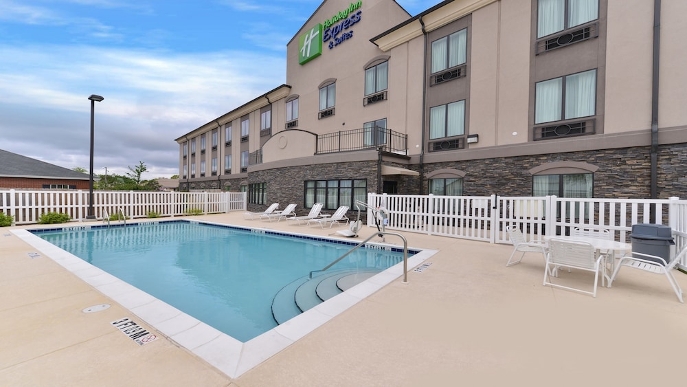 Fairfield by Marriott Inn & Suites Fort Walton Beach Hurlburt Area 3/48