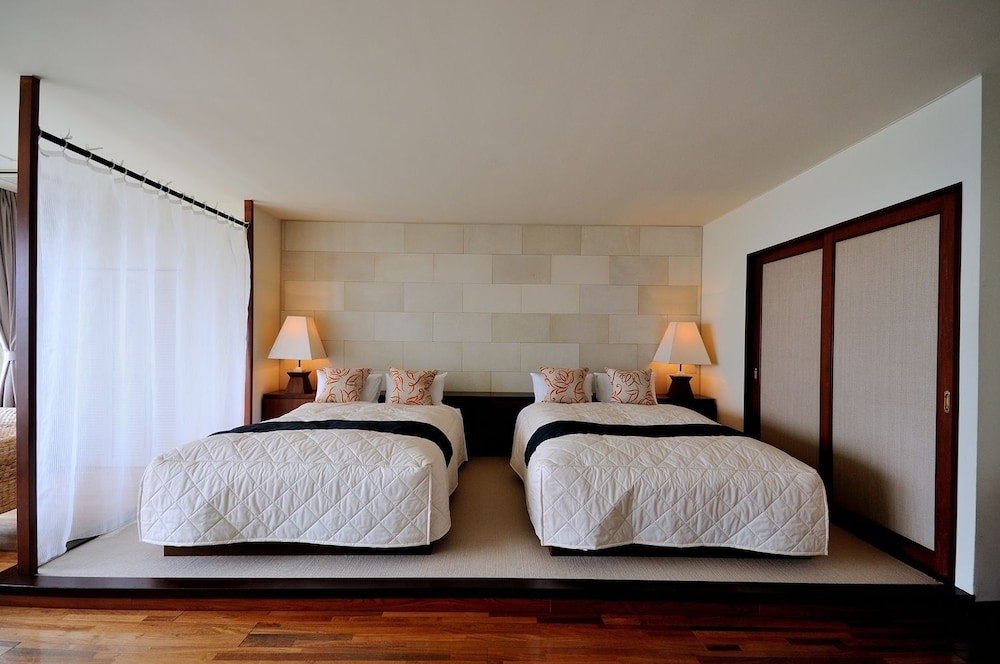 Sayan Terrace Hotel & Resort 16/48