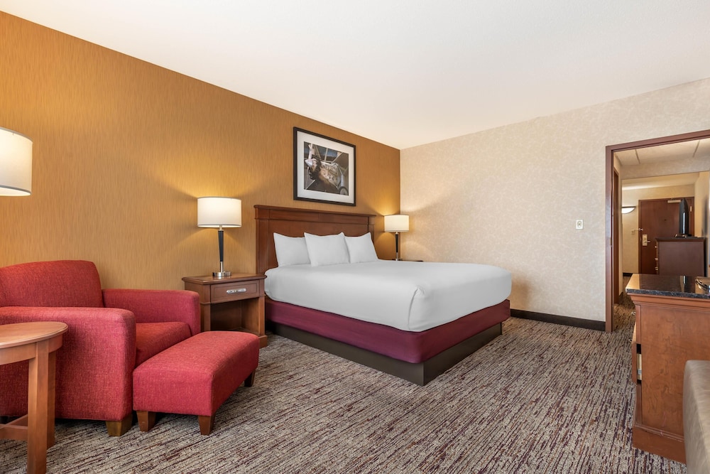 Drury Inn and Suites St Louis Forest Park 11/49