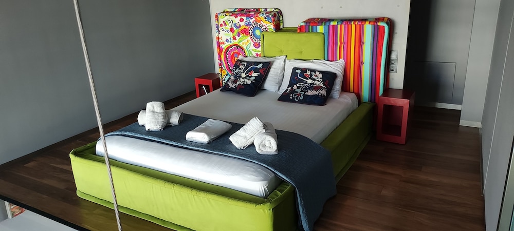 Athina Art Apartments 10/43