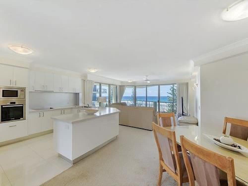 Oceana On Broadbeach 46/75