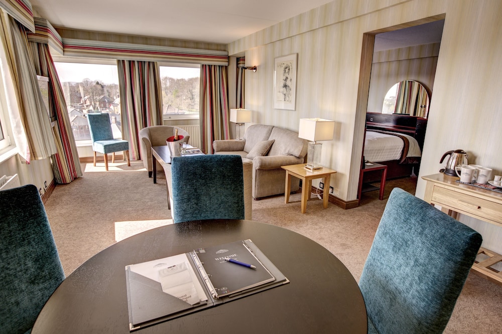 Stormont Hotel 31/44