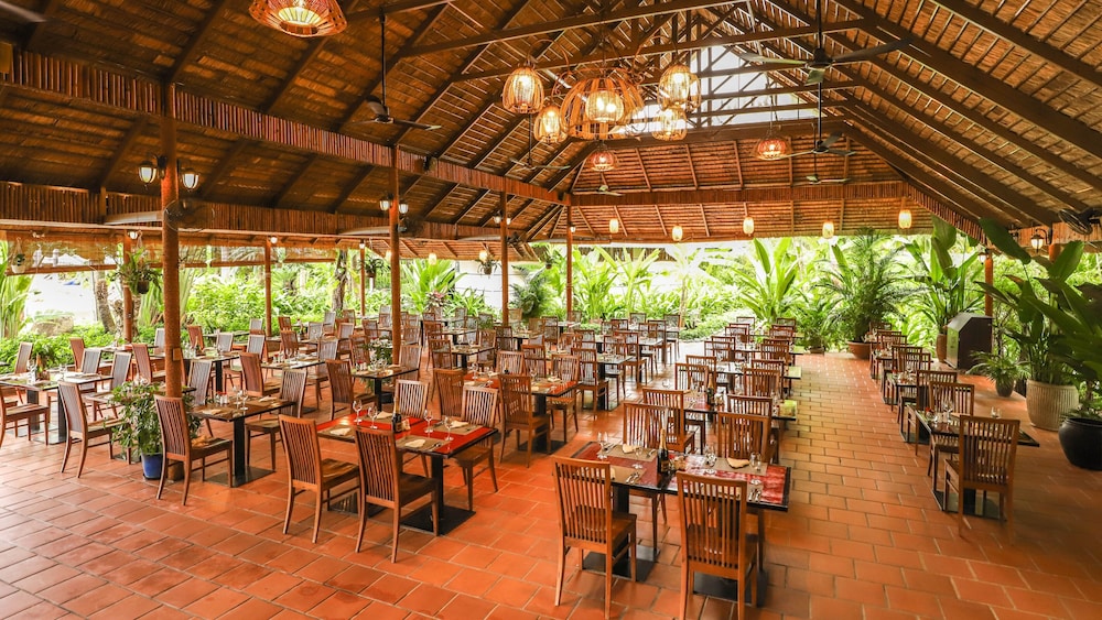 Diamond Bay Resort & Spa 61/74
