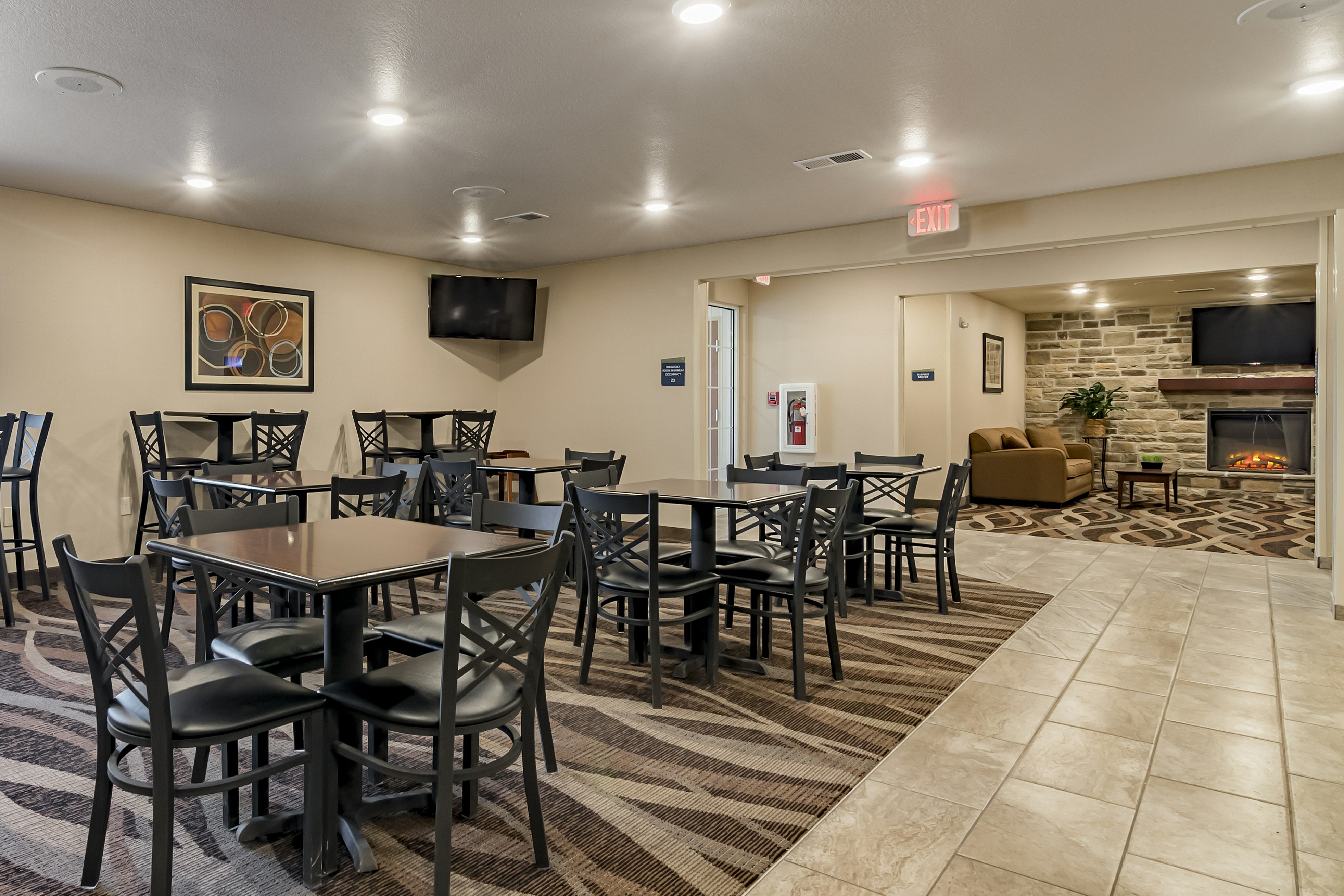 Cobblestone Inn and Suites Lamoni 34/50