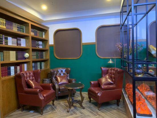 James Joyce Coffetel Hotel Beijing Desheng Store 47/53