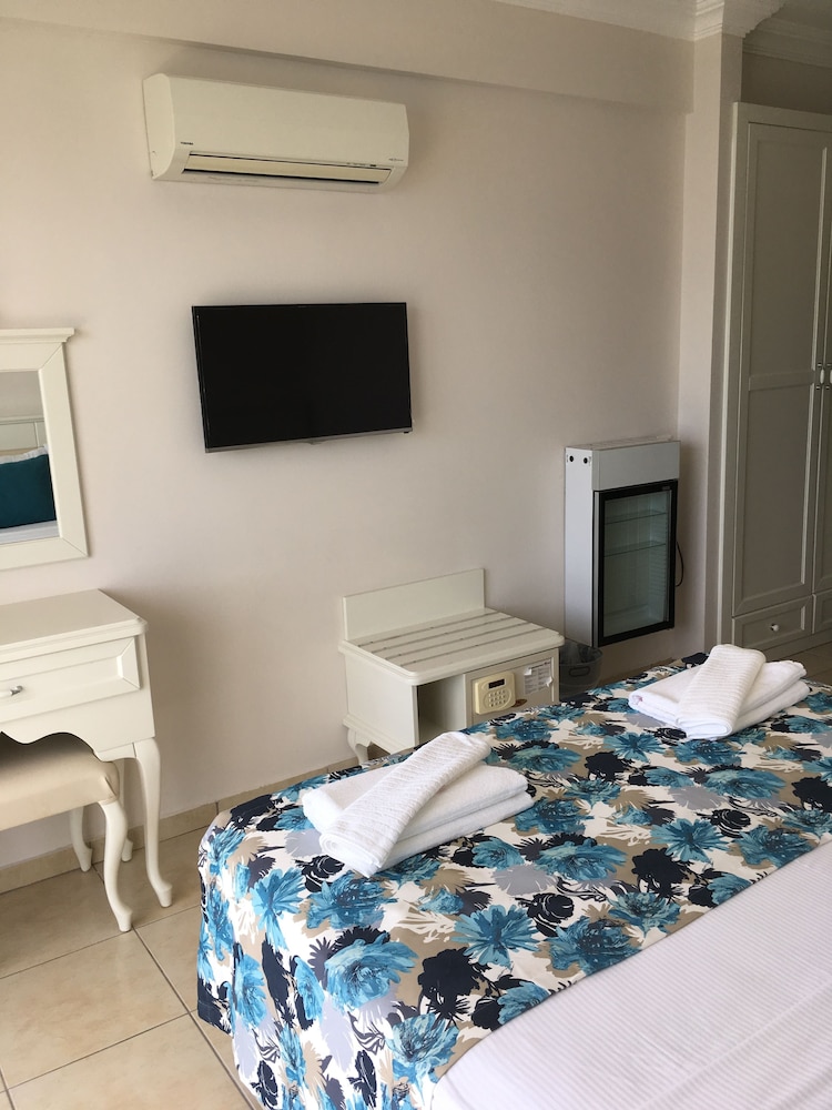 SOVALYE HOTEL 9/62