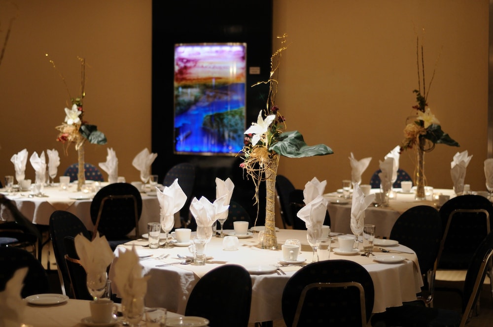 Centre de Congres Hotel La Sagueneenne 28/31