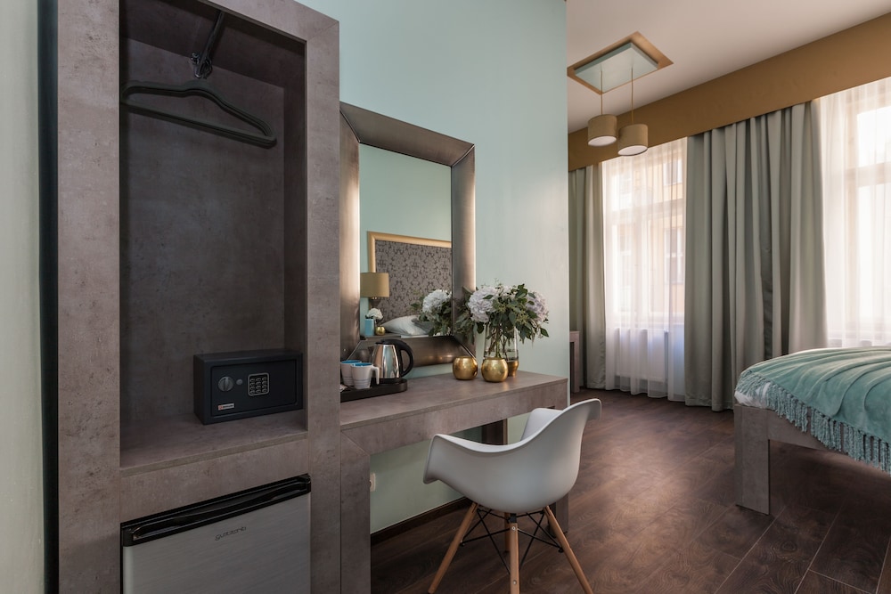 Gorgeous Prague Rooms 35/60