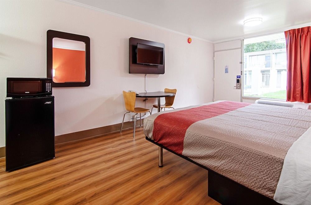 Motel6 Bay Minette, AL 23/42