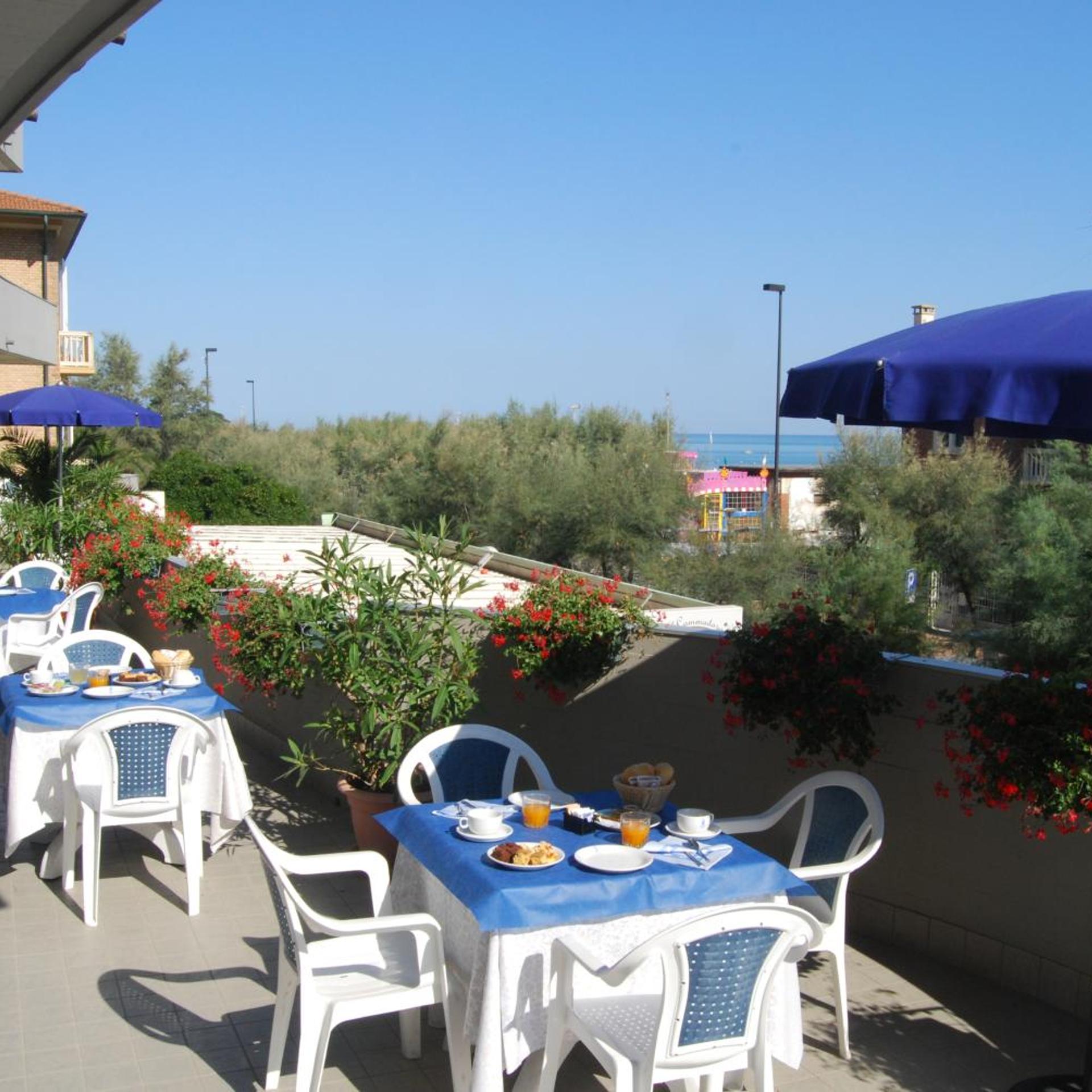 Hotel Caravelle Pesaro 35/44