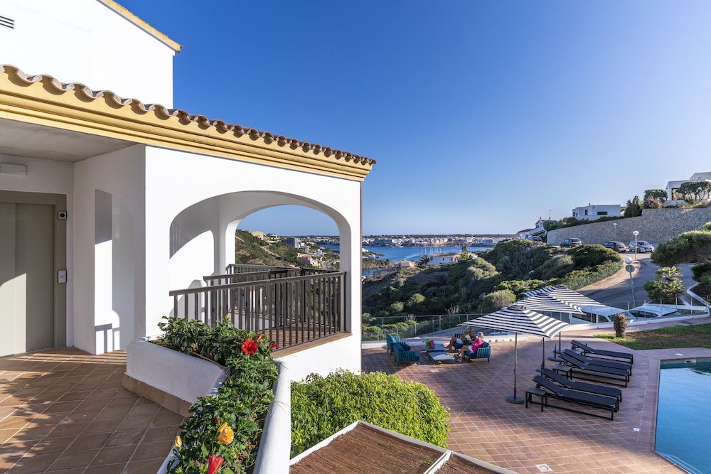 Calallonga Hotel Menorca 35/50