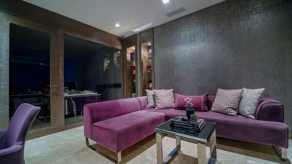 The New Hotel Zeybek 52/74