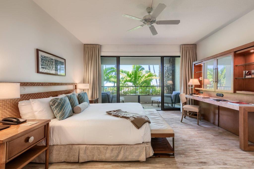 1 Bedroom, Renovated, 2 Rooms, Suite, King Bed, Beach Front, Pool Side, Sofa, Balcony