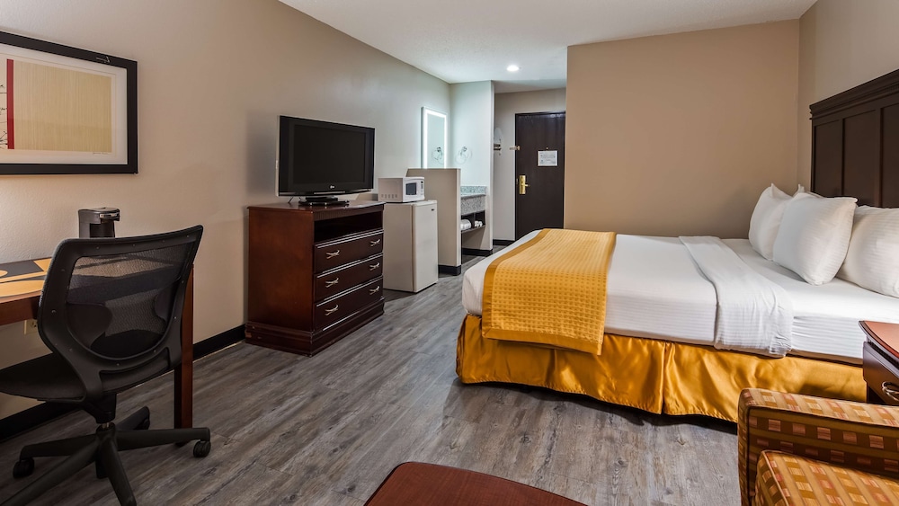 SureStay Hotel by Best Western Orange 17/34