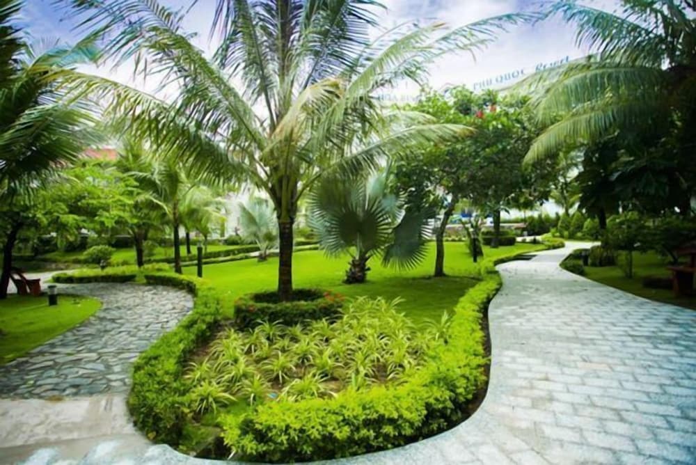 Hoa Binh Phu Quoc Hotel 30/37