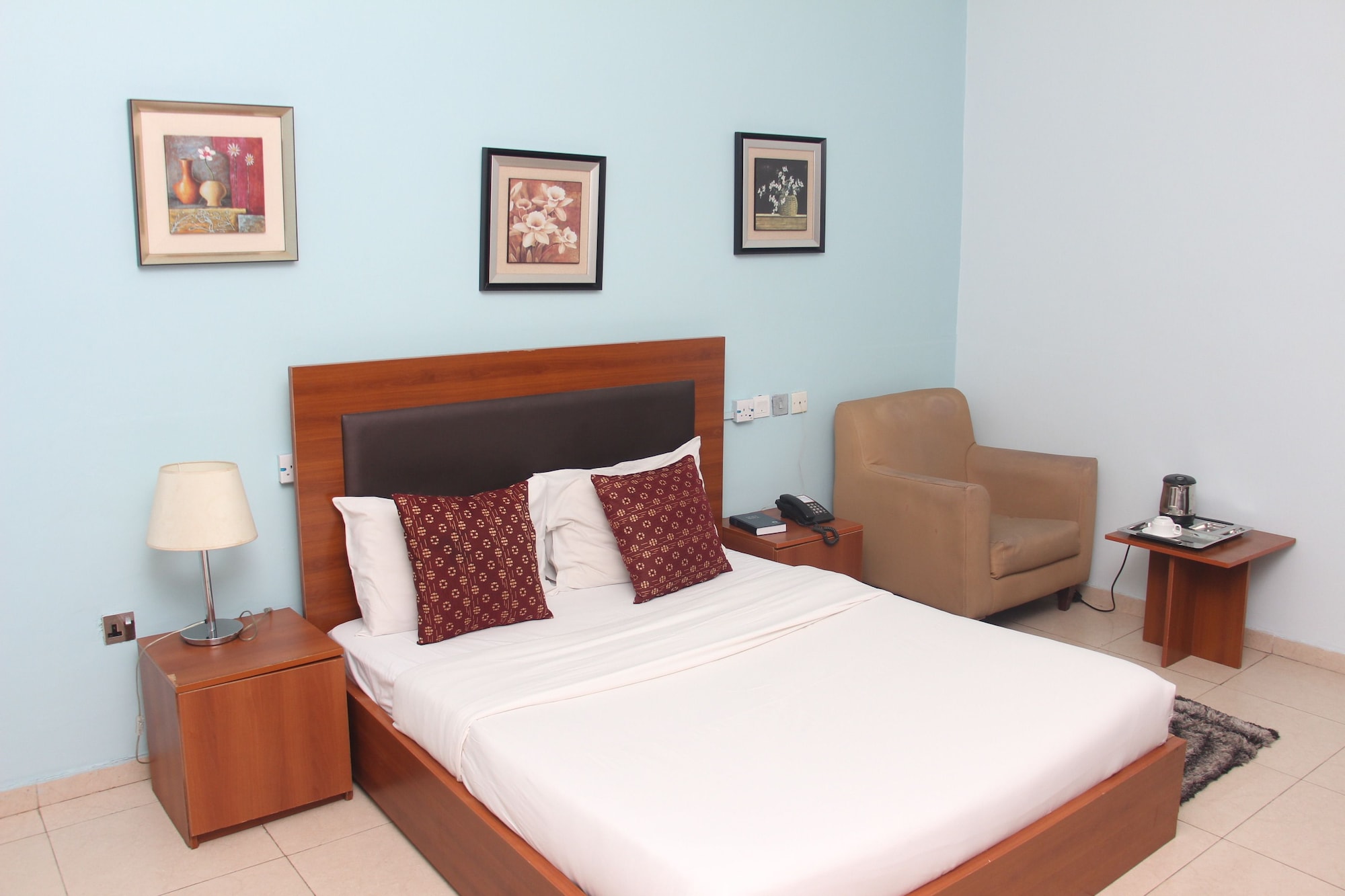 ROOM, ALCOVE
