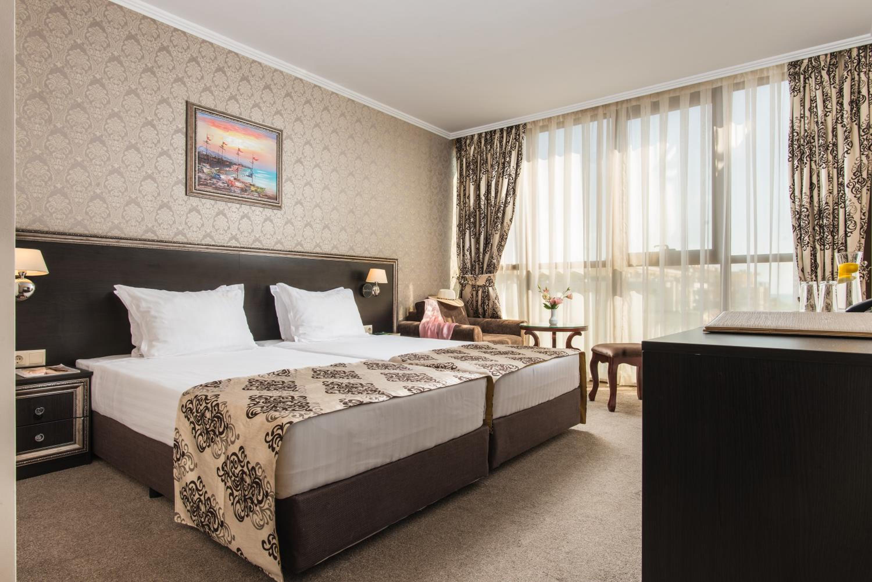 Room, Double Bed, No Balcony، Hotel & Spa Diamant Residence 2/5