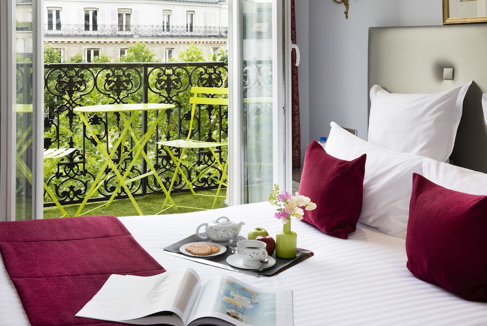 Hotel Plaza Elysees 17/50