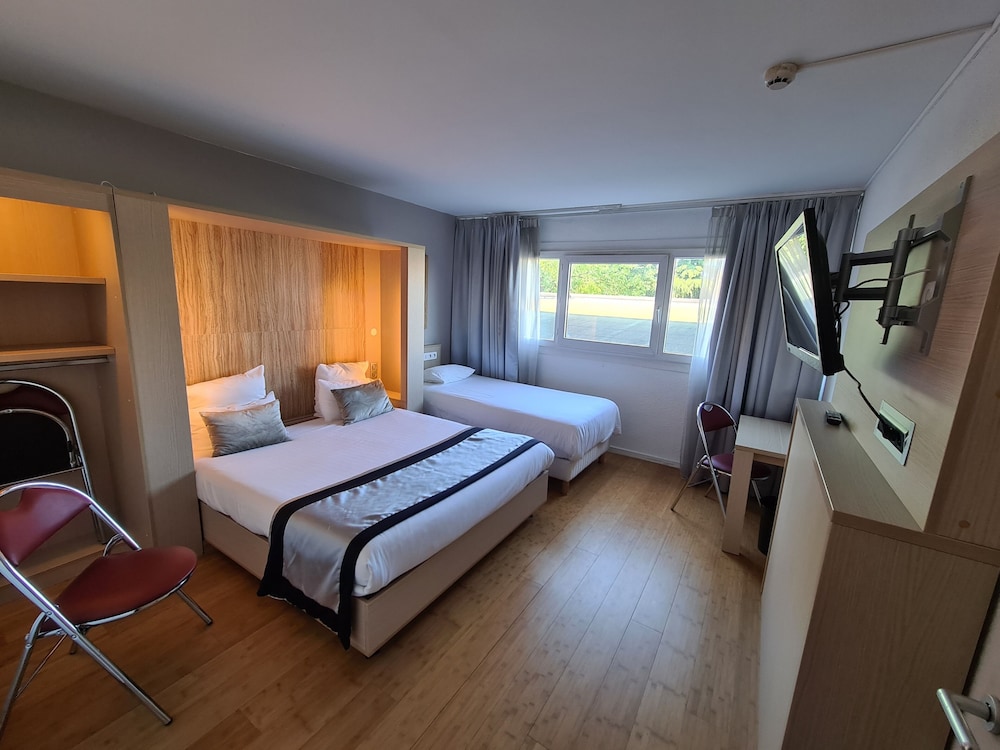 C Suites 21/56