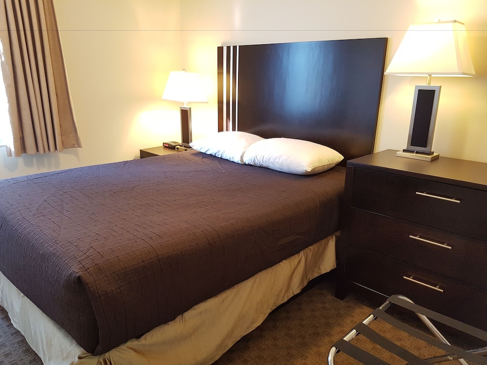 Travelodge By Wyndham Kamloops Mountview 19/69