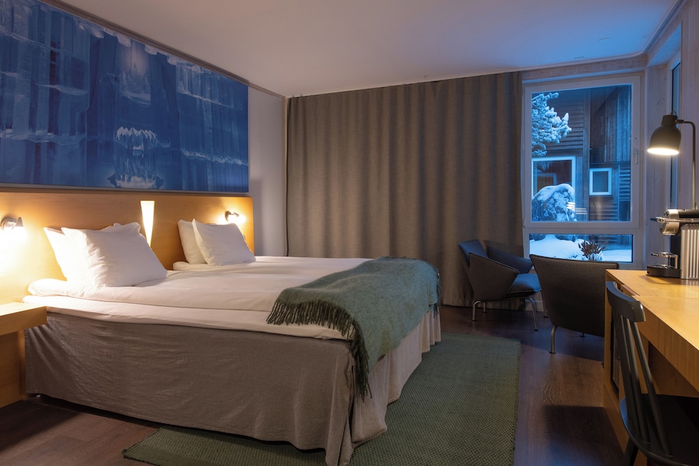 Deluxe, Double Bed