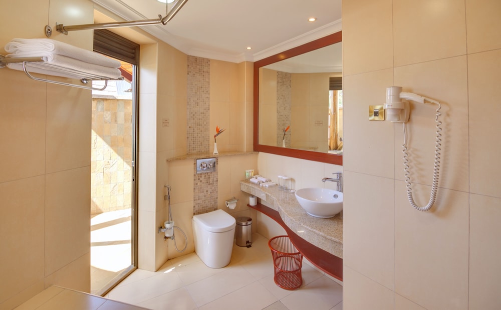 Enashipai Resort and Spa 58/60
