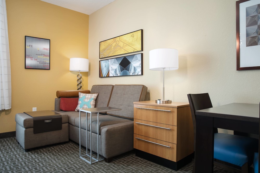 TownePlace Suites Orlando at Flamingo Crossings Town Center/Western Entrance 44/69