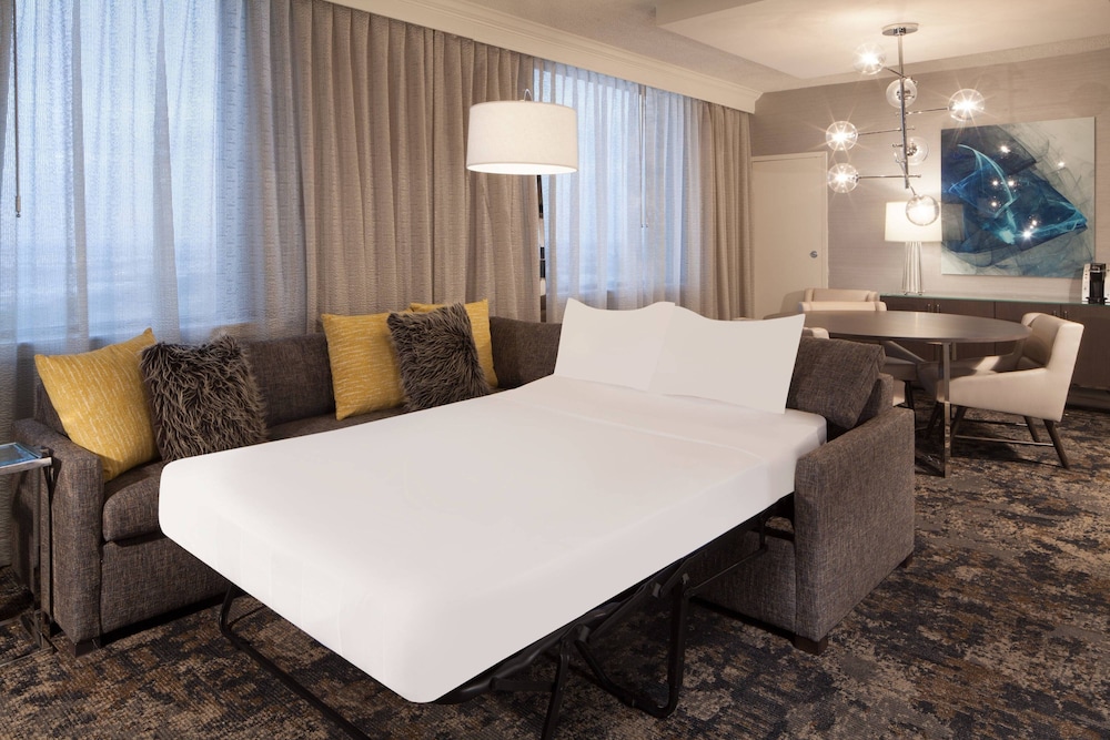 Dallas Fort Worth Airport Marriott 14/60