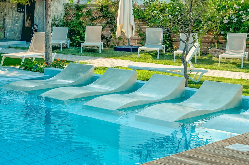 Georgias Garden by Omilos Hotels 27/50