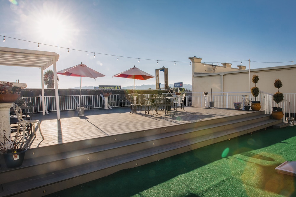 Melrose Hostel 3/48