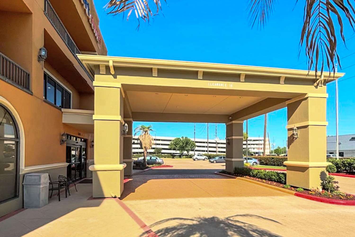 Comfort Suites Westchase Houston Energy Corridor 50/54