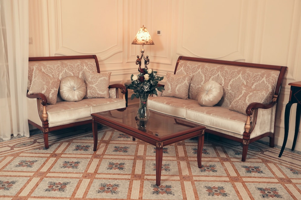 Grand Hotel Oran 20/26