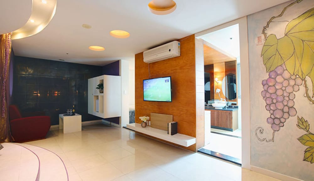 On Smart Hotel 6/42
