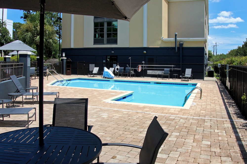Fairfield Inn Suites Charleston Airport Convention Center 3/45