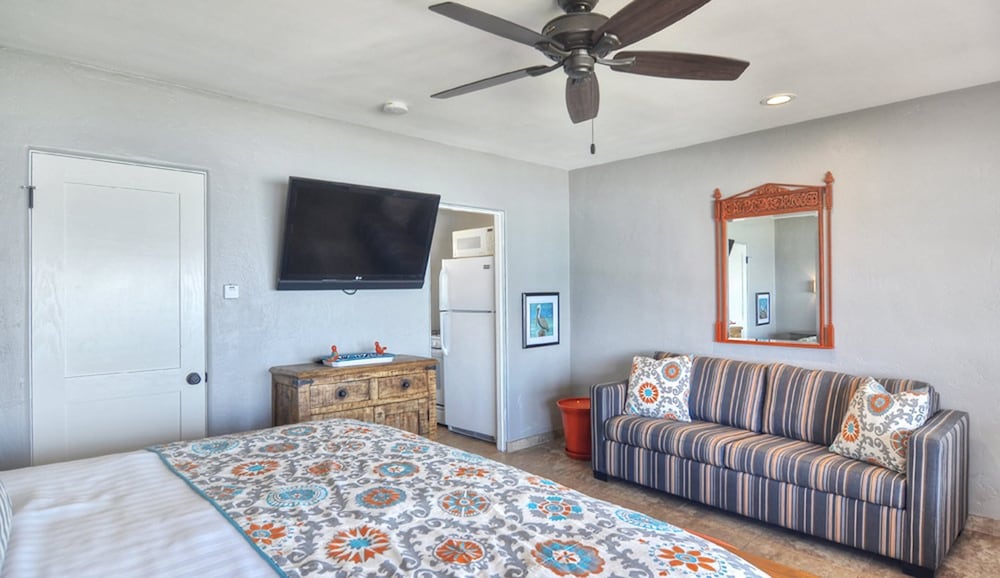 Beachcomber Inn 29/50
