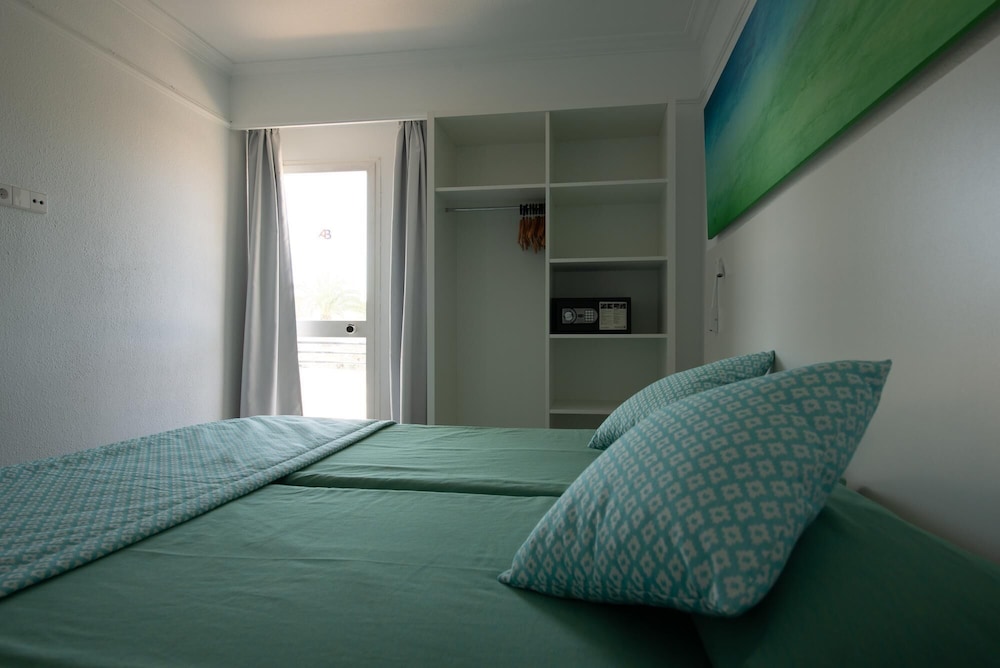 Aparthotel Alcudia Beach 11/50