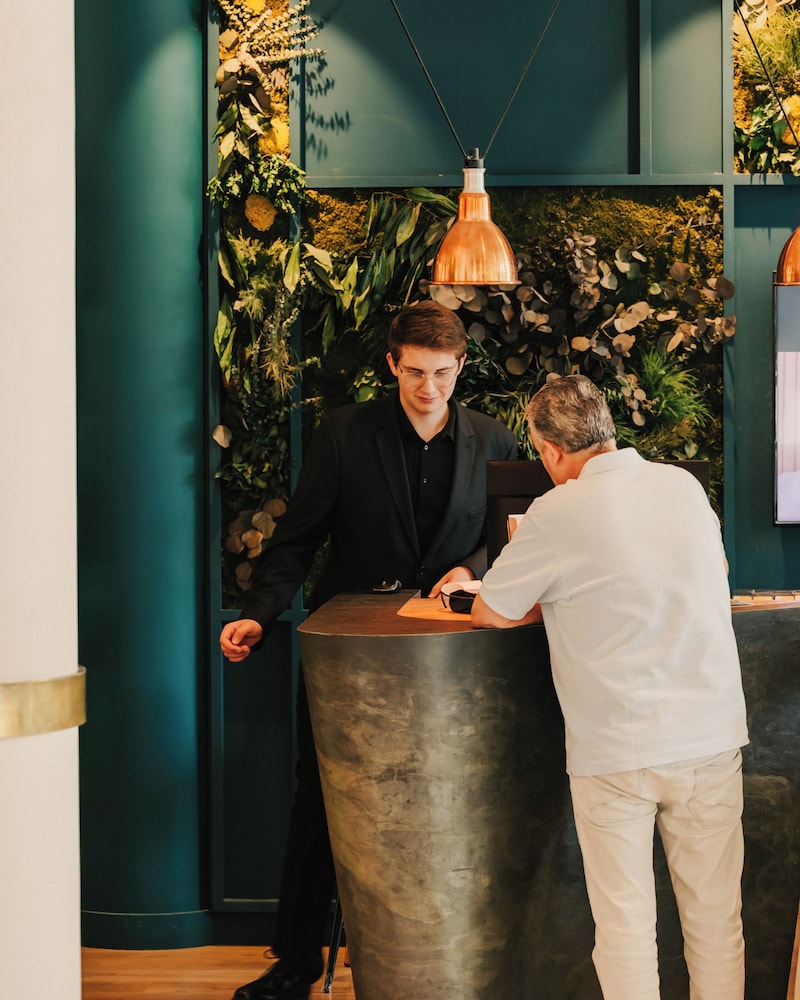 Golden Tulip Aix Les Bains 8/50